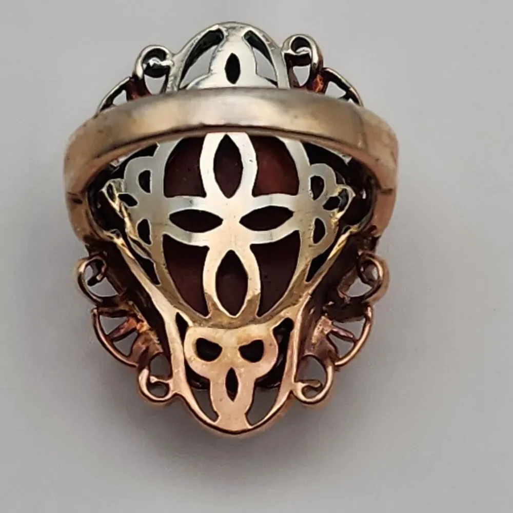 J&T Silver Tone & Red Agate Ring (6)